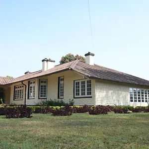https://ama-stays-and-trails-tea-estate-bungalows-munnar.kerala-hotels.net
